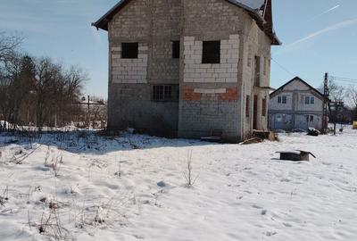 Casă cu 4 camere în Valea - 6