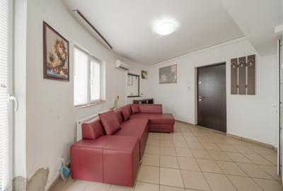 Unirii-Sfanta Vineri*Bloc 1990*Terasa 40 mp*Etaj 8/8* Mobilat si utilat modern Unirii-Sfanta Vineri*Bloc 1990*Terasa 40 mp*Etaj 8/8* Mobilat si utilat modern - 2