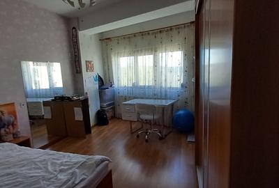 Apartament cu 3 camere, mobilat în Calea Severinului - 2