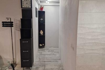 Garsonieră decomandată în Central - 2