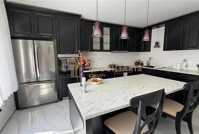 Casă cu Teren 1800 Mp în Central - 5