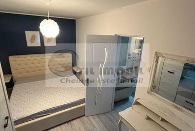 Apartament cu 3 camere semidecomandat în Alexandru cel Bun