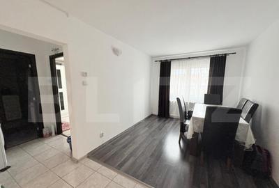 Apartament cu 4 camere decomandat în Micro 16 - 7