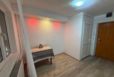 Camera de camin cu baie proprie - 3