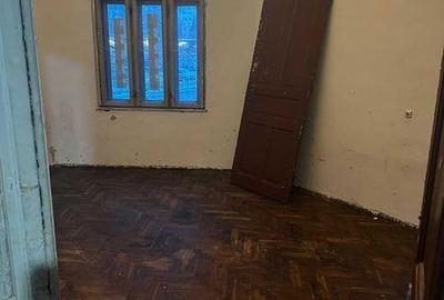 Apartament cu 3 camere decomandat în Gara de Nord