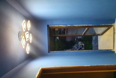 Spațiu comercial, de 160 mp, în Central - 4