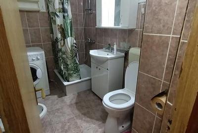 Apartament cu 2 camere decomandat în Micro IV - 5