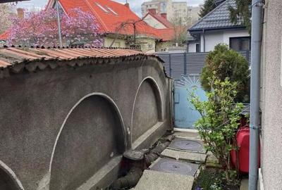 Casă cu 3 camere cu Canalizare în Gara de Nord - 9