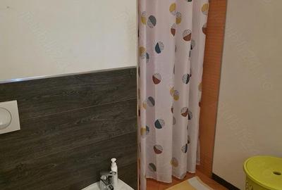 Casă cu 3 camere cu Canalizare în Mărăști - 1