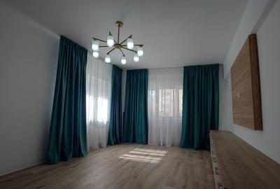 Apartament cu 3 camere decomandat, mobilat în Decebal