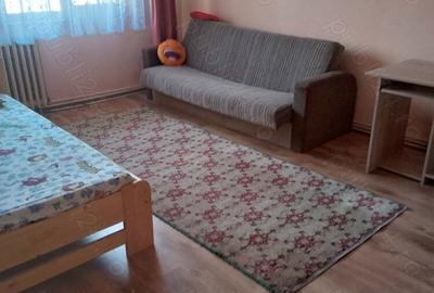 Inchiriez apartament - 1