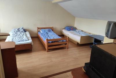 Casă cu 5 camere cu Teren 170 Mp în Vințu de Jos - 1