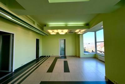 Spatiu comercial cu vitrina, 98 mp, preluare chiriasi, zona Grand Hotel Italia - 2