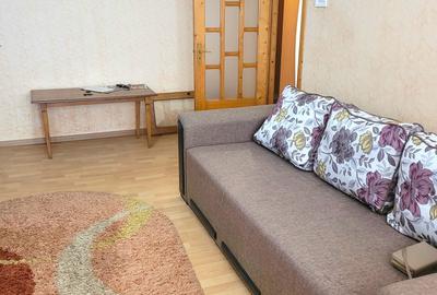 Închiriez apartament 2 camere   Strada Mare a Unirii, etaj 2 /3 - 4