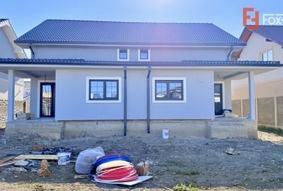 Duplex cu 4 camere cu Canalizare în Moșnița Veche - 1