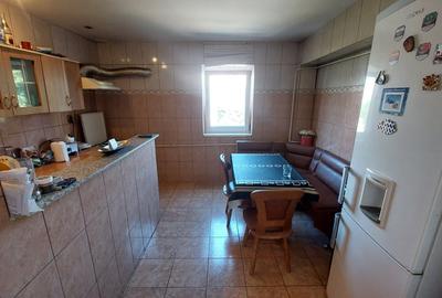 Apartament 3 camere decomandat, etajul 4, Craiovita zona Lidl - 5