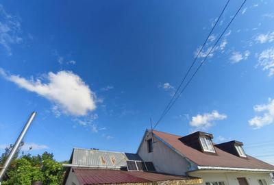 Casă cu 4 camere cu Teren 6000 Mp în Negostina