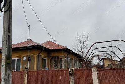 Casă cu 5 camere în Drăghiceni - 1