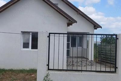 Casa in Navodari cu teren, 380 mp