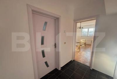 Spațiu comercial, de 320 mp, în Central - 6