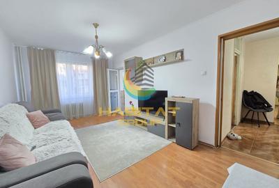 Apartament cu 3 camere decomandat în Apărătorii Patriei