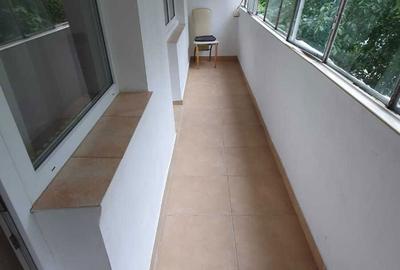 Apartament cu 2 camere decomandat în Nicolina - 2