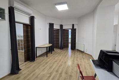 Apartament cu 5 camere semidecomandat, mobilat în Rosetti