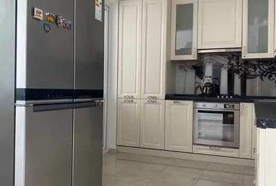 Apartament cu 2 camere decomandat în P-ța Victoriei - 2