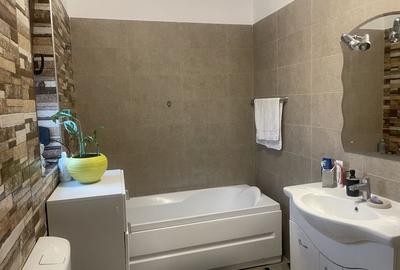 Duplex cu 5 camere cu Teren 257 Mp în Giroc - 12