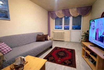 Apartament cu 3 camere decomandat în Central - 1