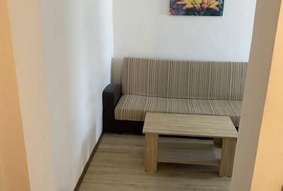 Apartament cu 2 camere decomandat în Micro 6 - 2