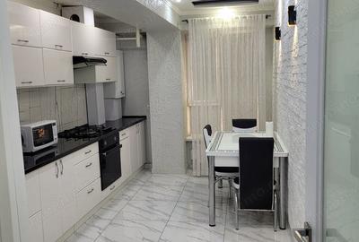 Garsonieră decomandată în Muncii