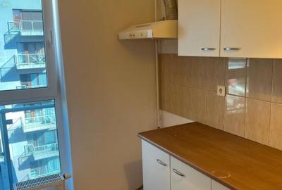 Titan - Rasarit de soare - Metrou - Parcare - Renovat - 5