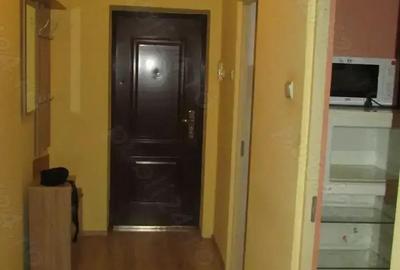 Apartament 3 camere,boxa,loc de parcare-zona Zavoi Deva - 1