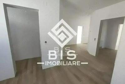 Casă cu 6 camere cu Canalizare în Vest - 2