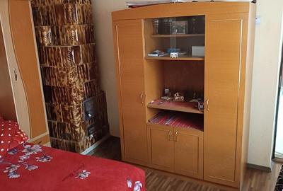 Casă cu 4 camere cu Teren 2000 Mp în Grădinile - 1