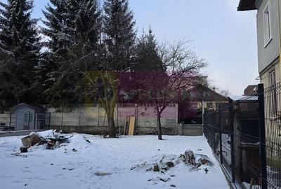 Casă individuală cu 6 camere cu Canalizare în Central - 43