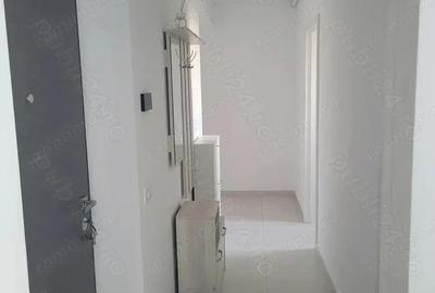 Apartament cu 3 camere în Apărătorii Patriei - 2