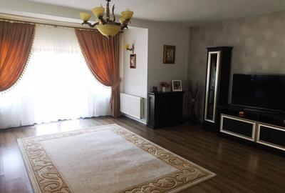 Vila P+E, Stefanesti- Zavoi , teren 1.360 mp, mobilata - 3