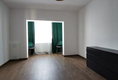 Apartament 3 camere, decomndat, zona Soarelui