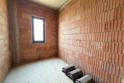 Casă individuală cu 5 camere cu Canalizare în Urseni - 13