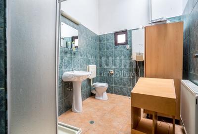 Casă individuală cu 12 camere cu Canalizare în Central - 16