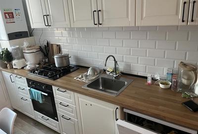 Apartament cu 3 camere decomandat în Berceni - 4