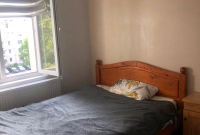 Apartament cu 3 camere decomandat în 7 Noiembrie - 7