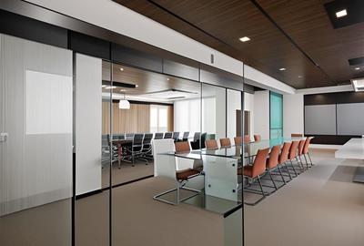 Oportunitate de Investitie: Spatiu Comercial de 195 mp - Bloc Nou (2023) - 2 Loc Oportunitate de Investitie: Spatiu Comercial de 195 mp - Bloc Nou (2023) - 2 Loc - 1