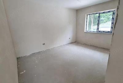 Casă cu Teren 345 Mp în Central - 6