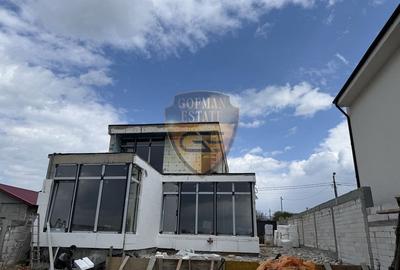 Casă individuală cu 4 camere în Palazu Mare