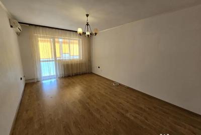 Apartament cu 3 camere decomandat în Central - 2
