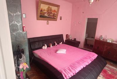 Casă cu 2 camere în Central