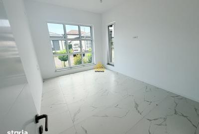 Casă cu 4 camere cu Teren 300 Mp în Domnești - 8